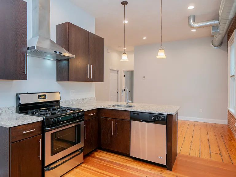 75 Governor St #1 — Photo 5