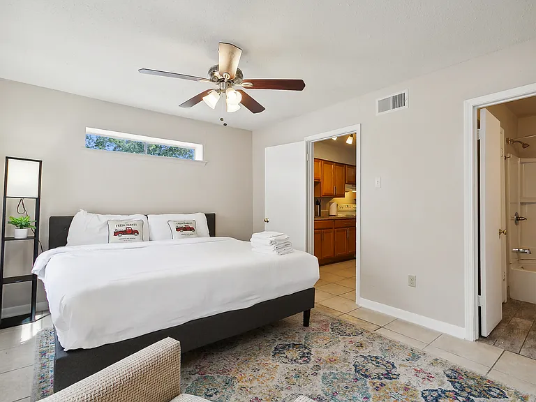 4308 Belvedere St #101 — Photo 5