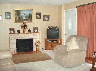 1604 87th Pl, Kenosha, WI 53143