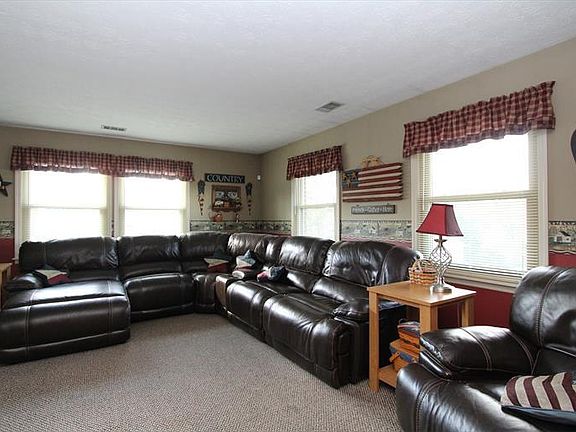 3rd image of 639 Gamewell Dr