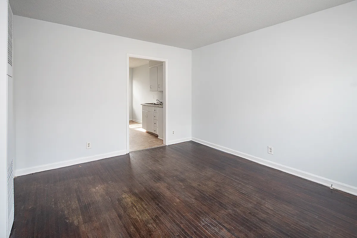 Building Photo - 5228 Clearmont Ave #4