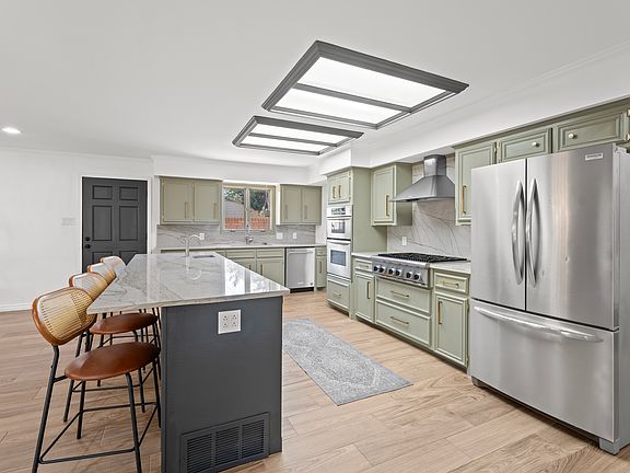 5th image of 5502 22nd St