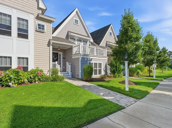 11 Estelle Way, Plymouth, MA 02360