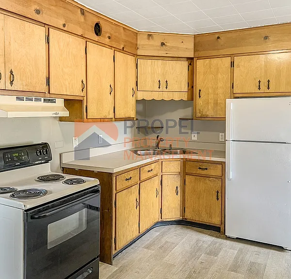 5614 S Wayne Rd #1 — Photo 2