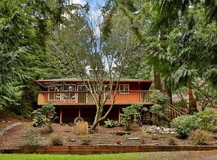 2879 Sunlight Dr, Clinton, WA 98236