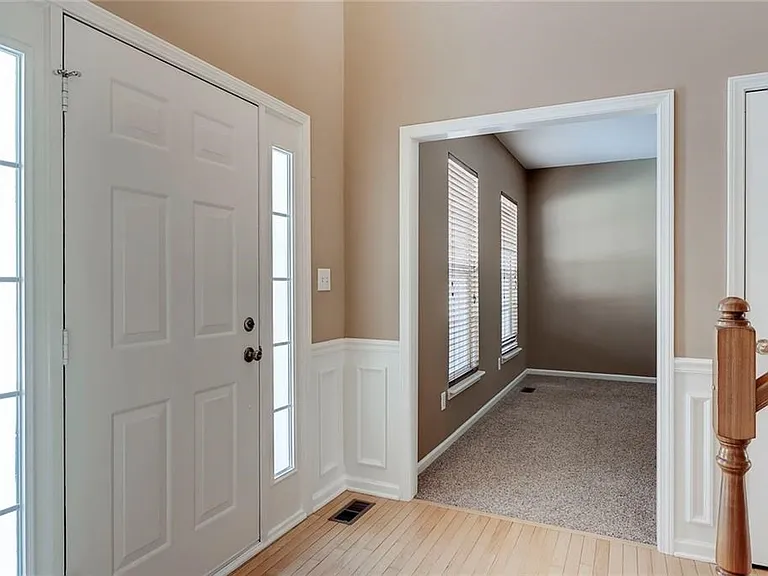 9972 Parkshore Dr — Photo 3