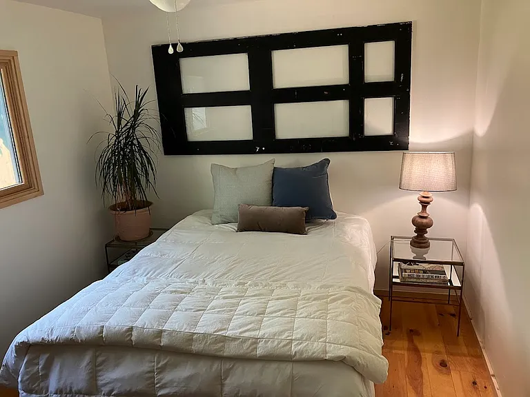1437 S West Ave — Photo 5