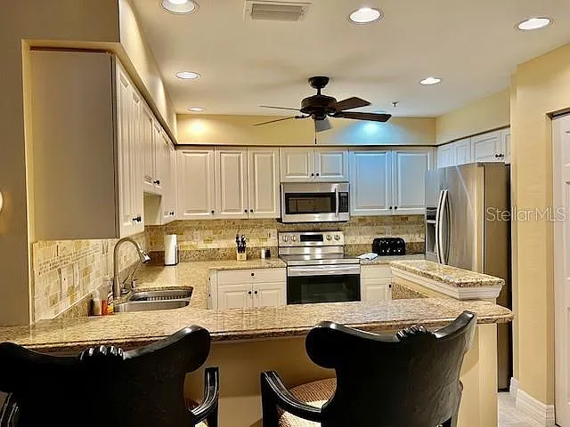 2060 Matecumbe Key Rd #2104 — Photo 12