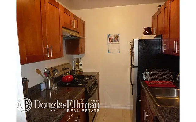 Sold by Douglas Elliman | media 6