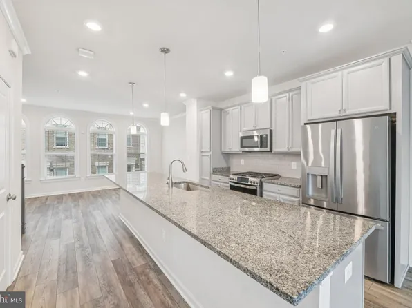 4785 Cherokee St, College Park, MD 20740