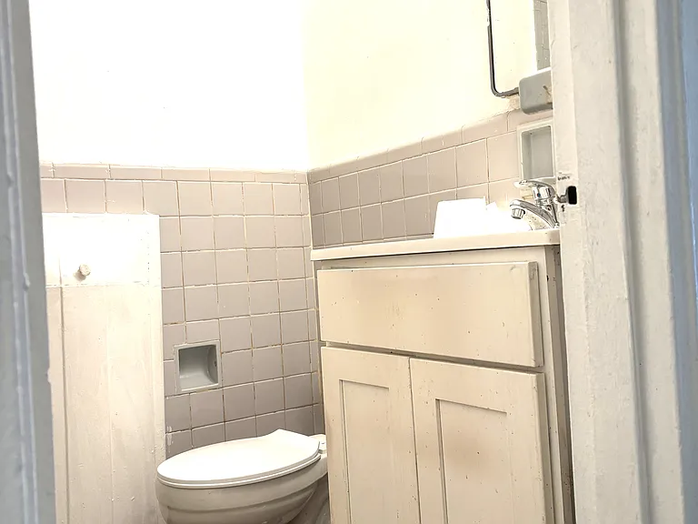 1111 Ocean Ave #507 — Photo 17