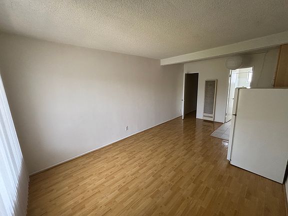 5th image of 4043 McLaughlin Ave APT 6B
