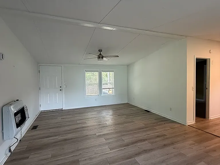 1032 Gilmore Rd — Photo 6