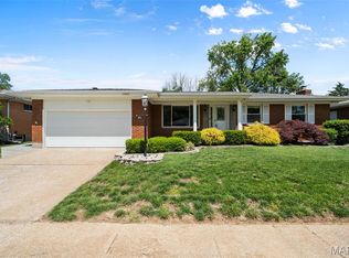 657 Damascus Dr, Saint Louis, MO 63125