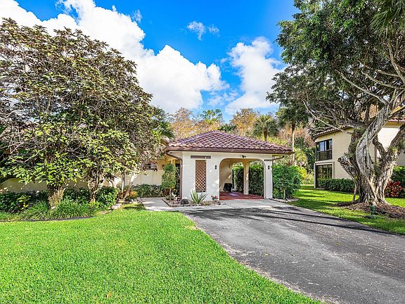 3rd image of 21720 Arriba Real #37-B