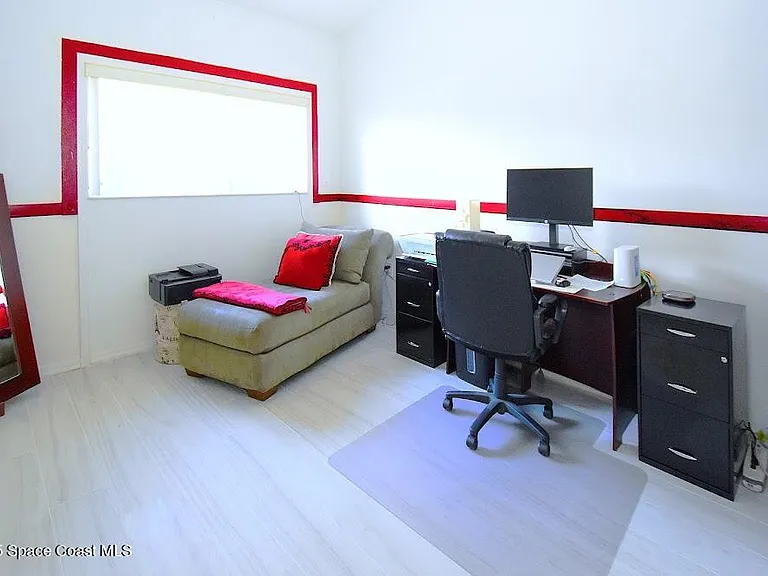 101 Island Grove Dr — Photo 29
