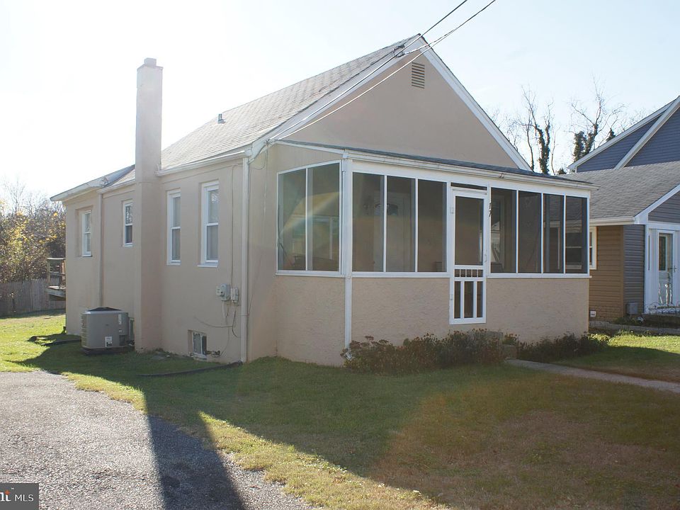 1st image of 17 Rosemary St
