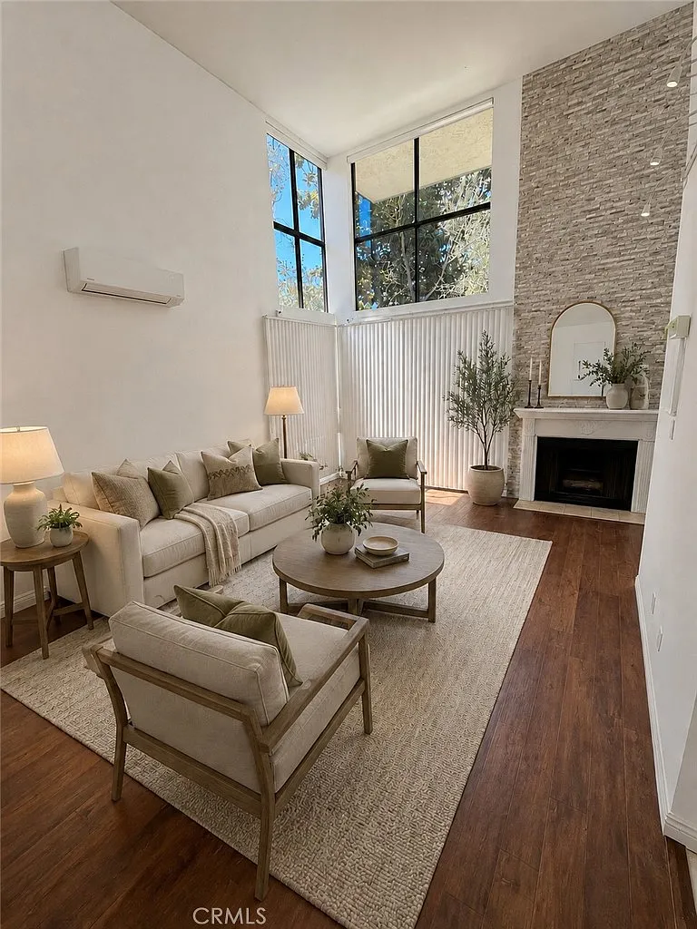 2 bed, 1300 sqft, $3,800 — Photo 4