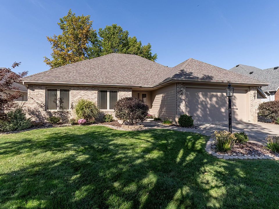 1st image of 6327 Langley Ct