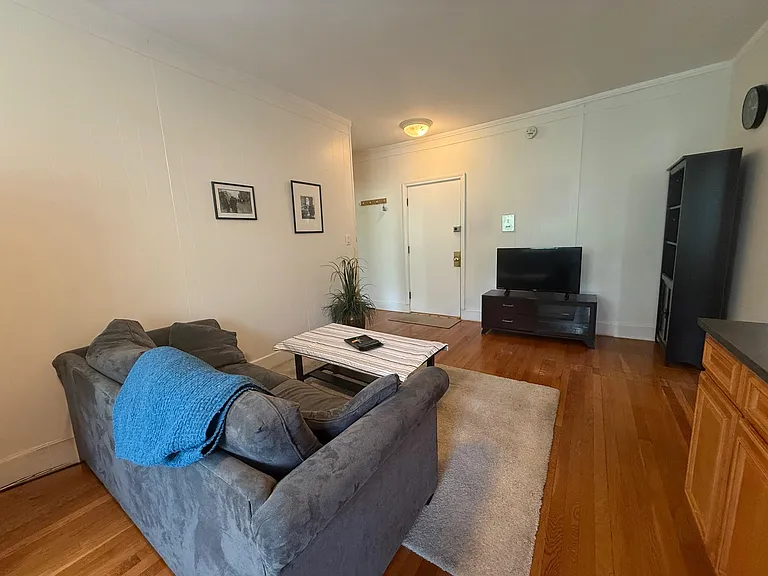36 Winchester St #7 — Photo 4