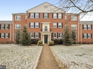 6613 Potomac Ave APT A2, Alexandria, VA 22307