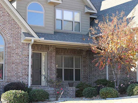 3rd image of 156 Blackburn Dr