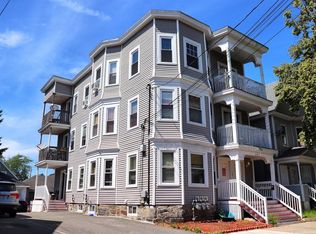 15-17 Easton St, Lawrence, MA 01843