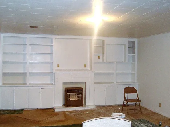 307 Uncas St, Logansport, LA 71049