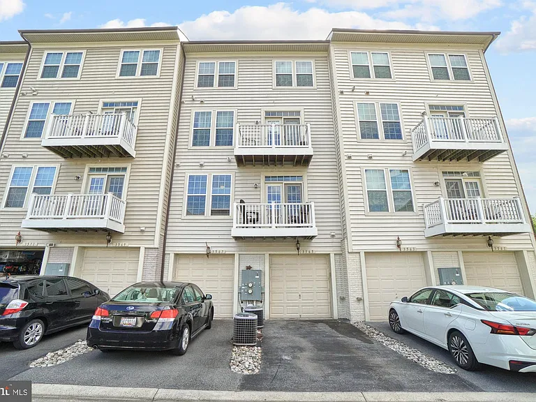 3565 Holborn Pl — Photo 29