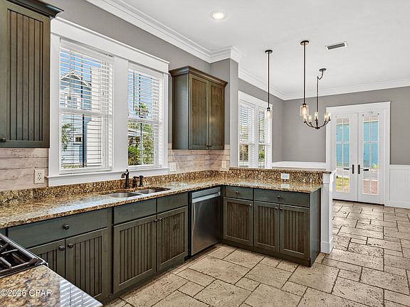 4th image of 328 Madison Cir