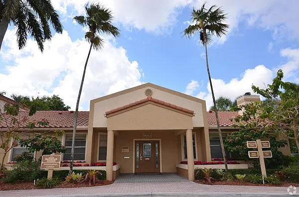 WATERFORD LANDING APARTMENTS