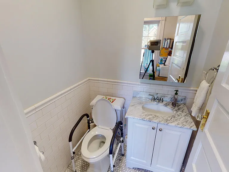193 Lexington Ave — Photo 19