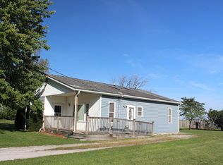 210 W Wayland Ave, Goodland, IN 47948