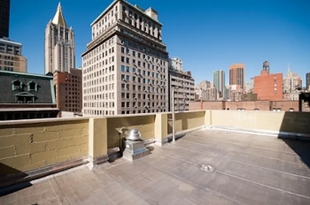 Rented by MNS | media 25