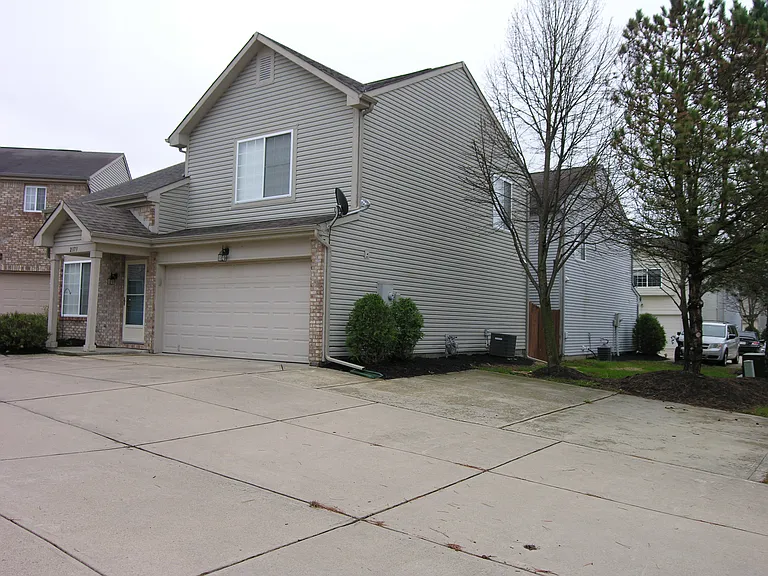 2373 Grand Fir Dr — Photo 5