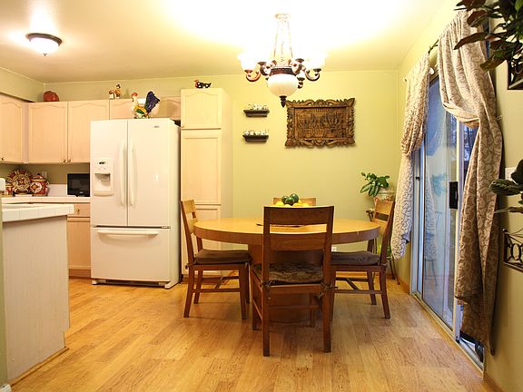 5th image of 856 Honey Grove Way