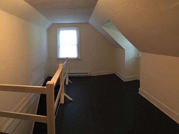3rd image of 1805 Doron Ln