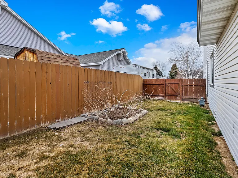 624 Greentree Way — Photo 29