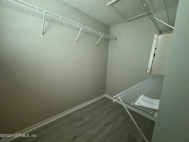 8224 Halls Hammock Ct — Photo 10