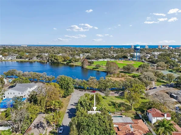 720 15th Ave N, Saint Petersburg, FL 33704