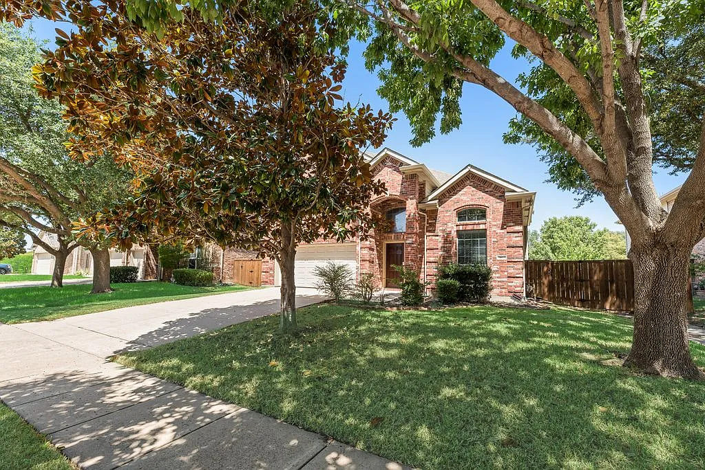 4 bed, 2.5 bath, 2619 sqft, $2,850 — Photo 4