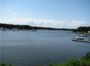 187 Grand View Dr, Warwick, RI 02886