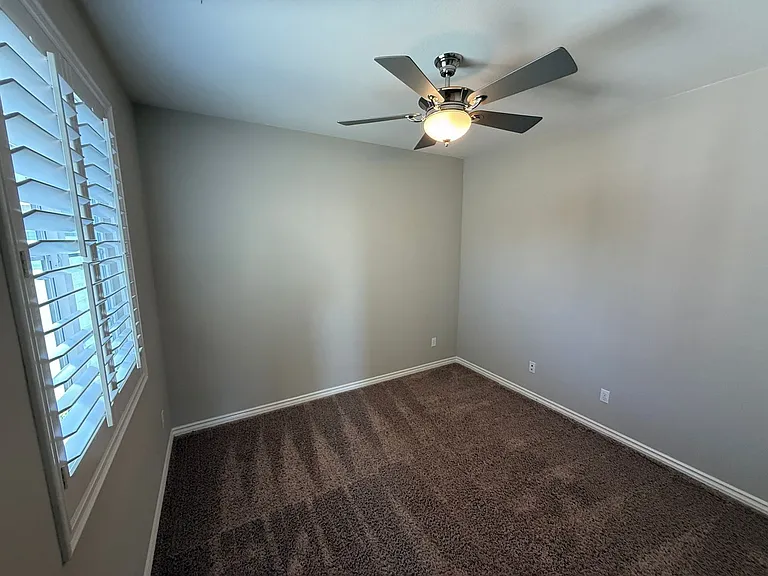 29052 W Hills Dr — Photo 24
