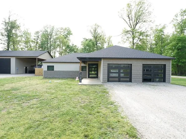 12583 Regent Oak Dr, Dexter, MO 63841