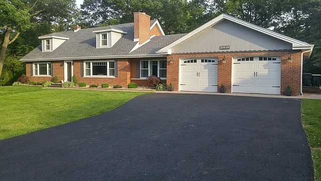 16W280 94th Pl photo 1