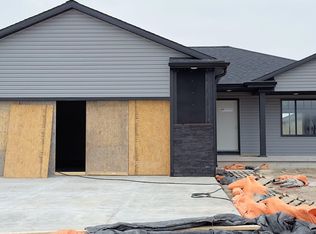 2310 E 35th Street Dr, Kearney, NE 68847