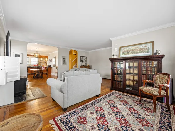 146-36 13th Avenue image 3 of 27