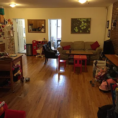 Rented by Bezell Group | media 2
