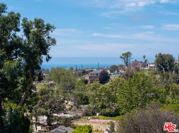 1025 Las Pulgas Rd, Pacific Palisades, CA 90272