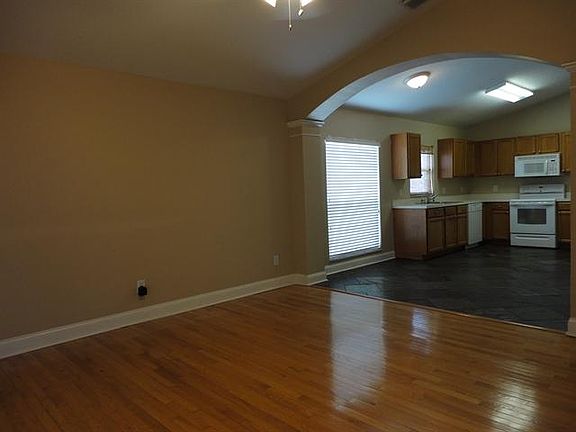 4th image of 1041 Soaring Eagle Dr
